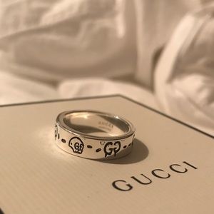 matching gucci rings